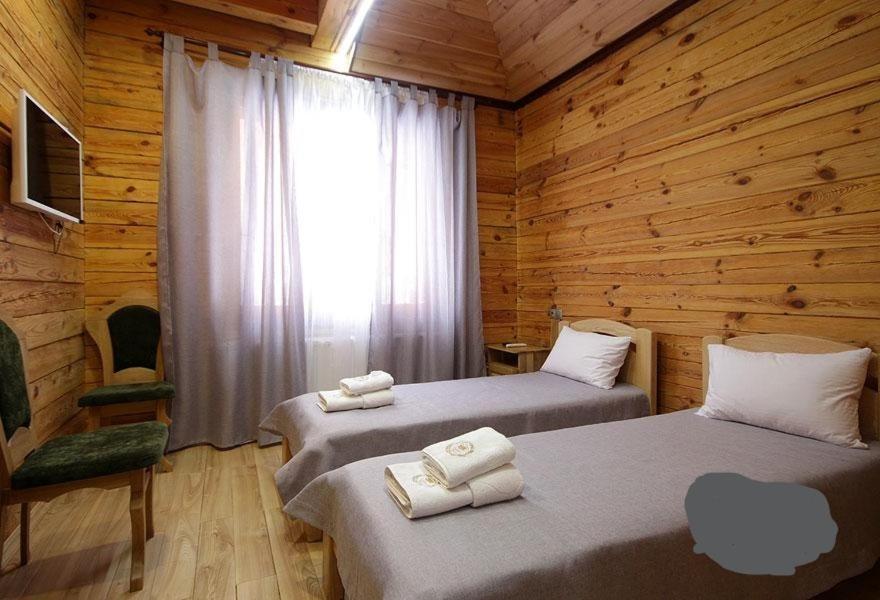 Golden Nest Apartment Yablunytsya Exterior photo